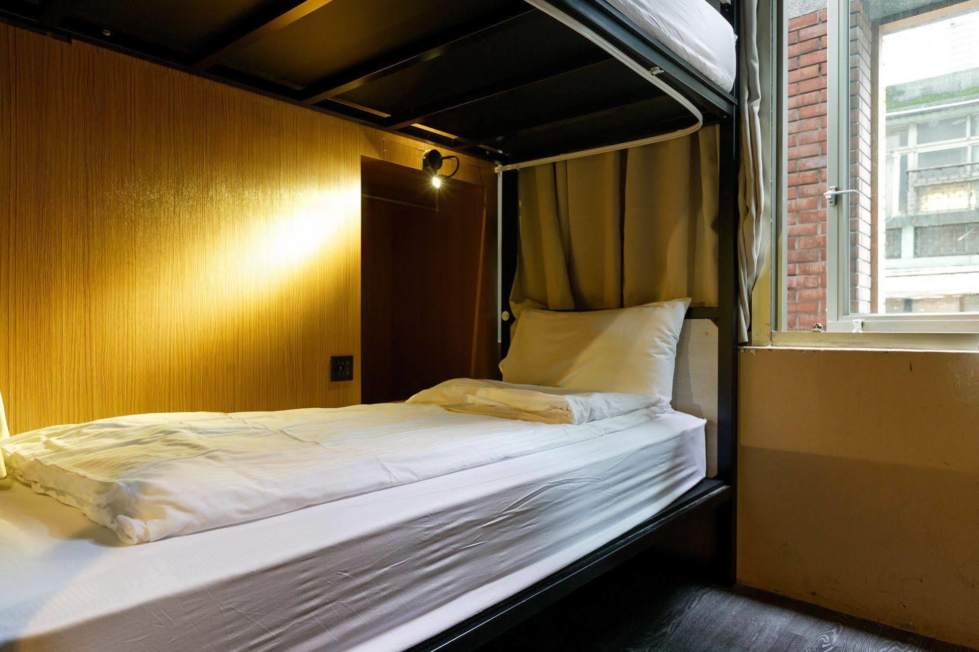 Angels Hostel Taipei Ximen Zewnętrze zdjęcie