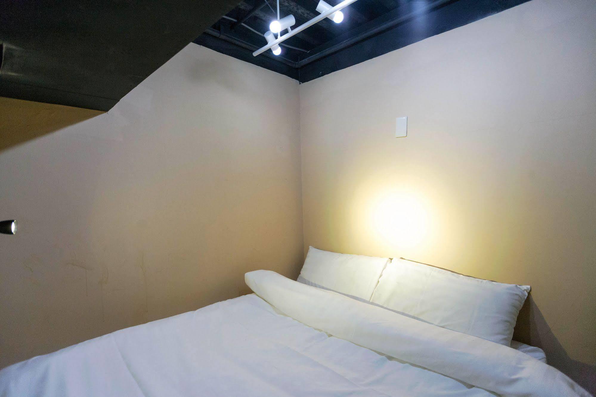 Angels Hostel Taipei Ximen Zewnętrze zdjęcie