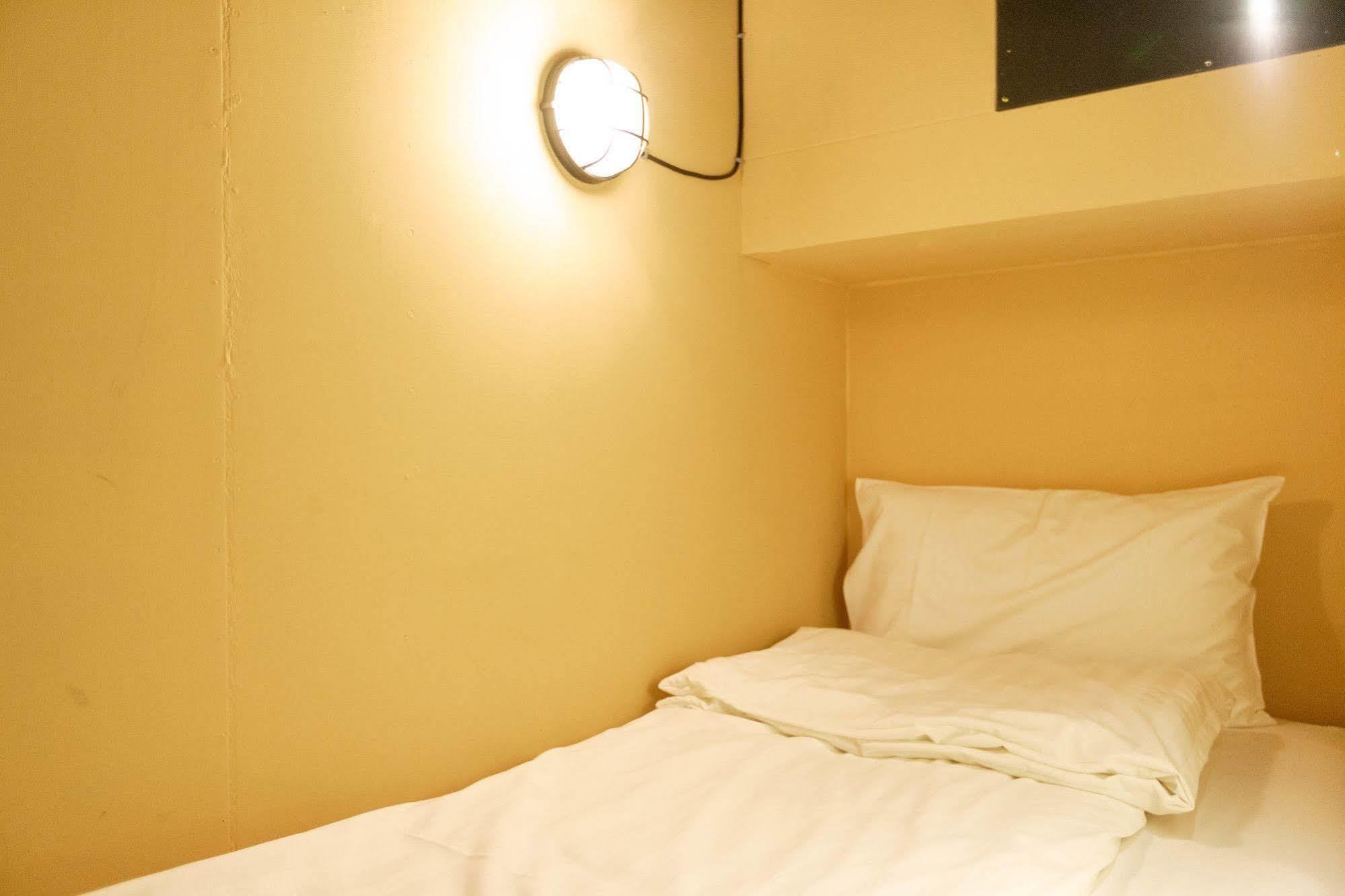 Angels Hostel Taipei Ximen Zewnętrze zdjęcie